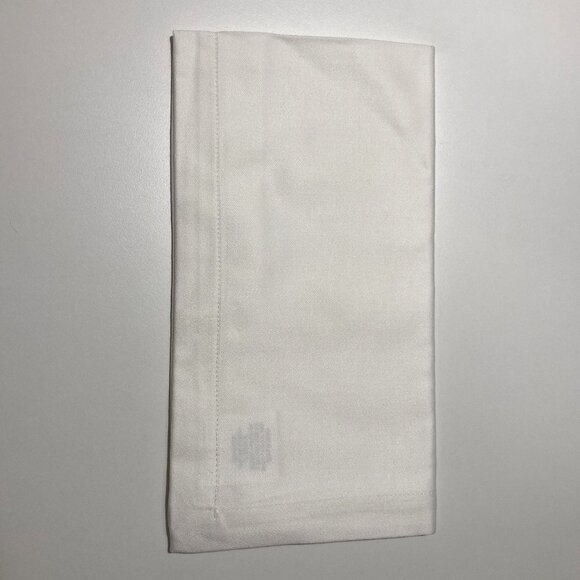 NWOT Crate & Barrel Classic White Napkin - Set of 8 - Picture 2 of 5
